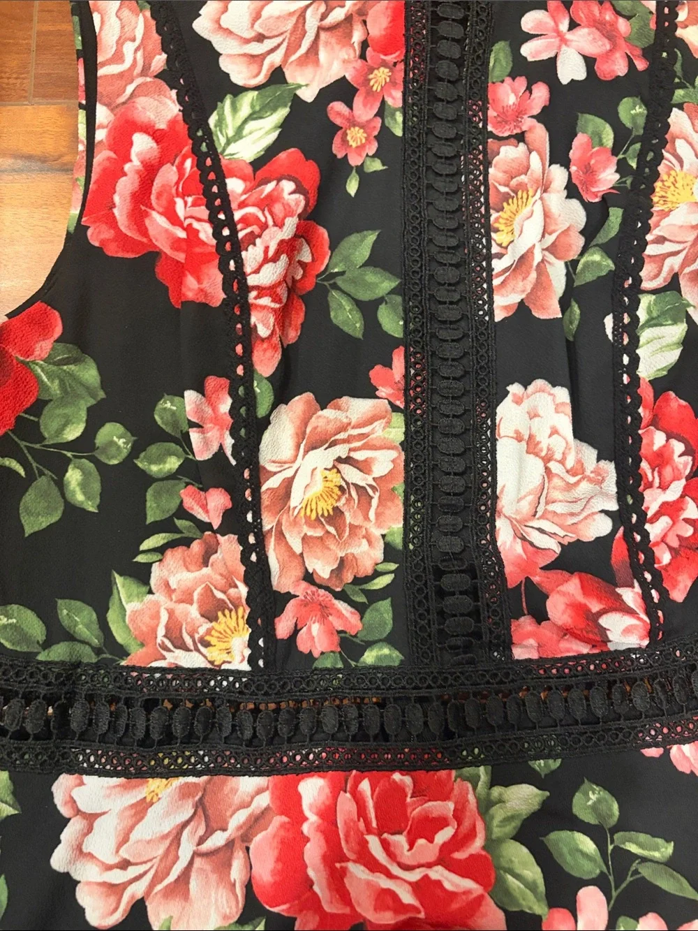 Disney Princess Floral Skater Dress Medium Black Pink Rose Crochet Lace Fit - Picture 5 of 12